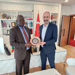 Réunion stratégique avec l'ambassadeur du Sénégal