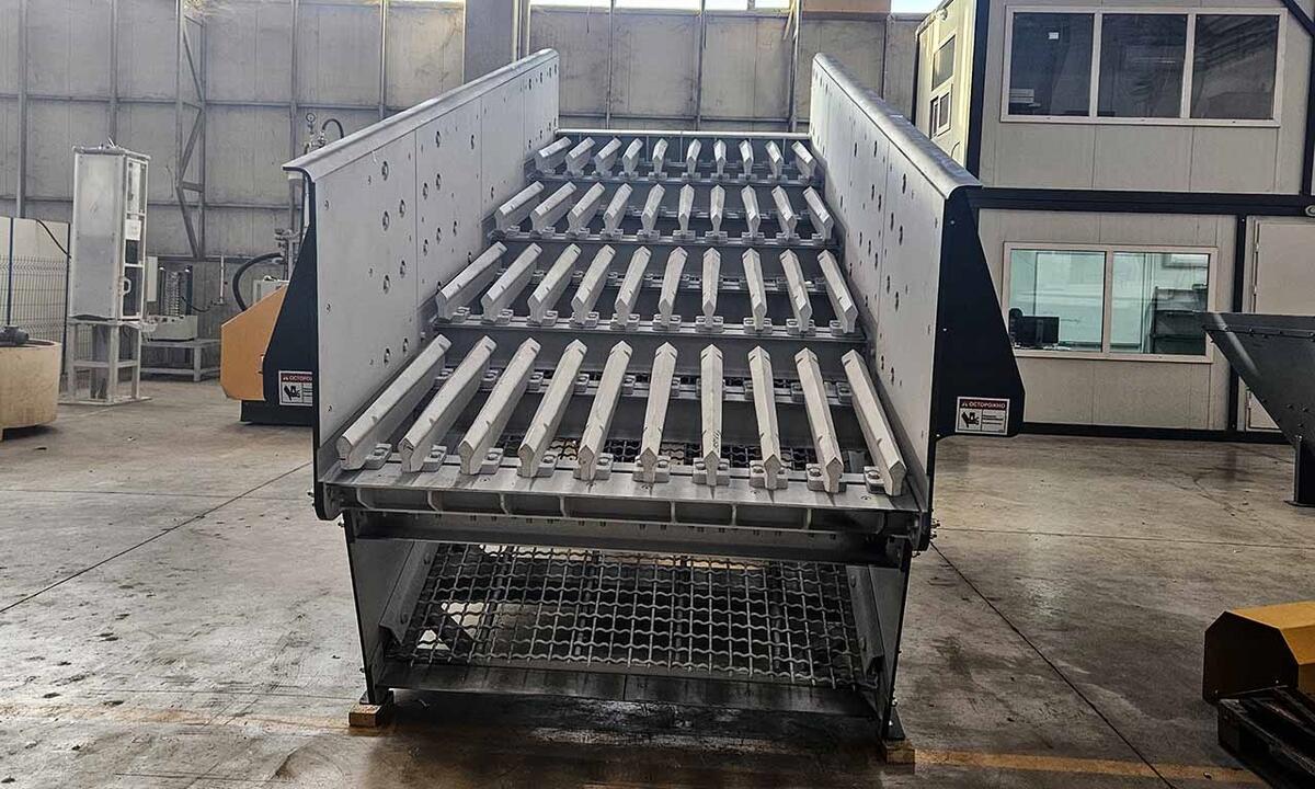 Easy capacity adjustment with frequency converte
