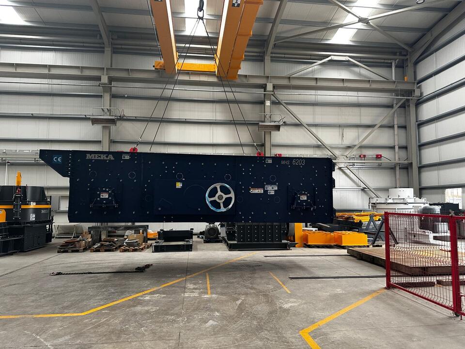 Crible horizontal MEKA MHS 6203 – installation de recyclage des déchets de béton Cimpor