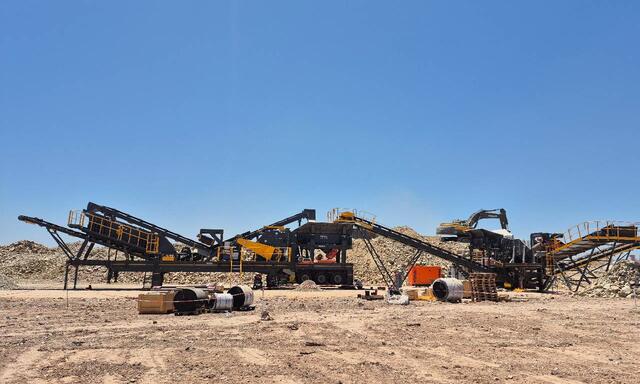 MEKA MP 1176 and MP 1114-S1 mobile units recycling demolition concrete into aggregate, Morocco