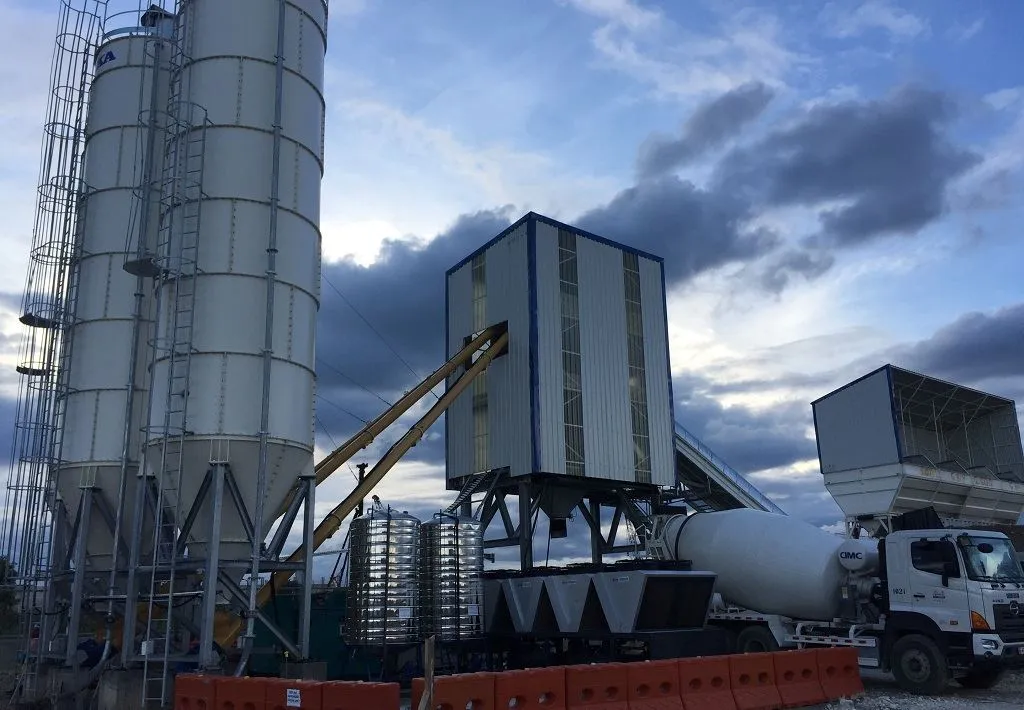 MEKA Aux Philippines Avec Le Contractor Géant Acciona 