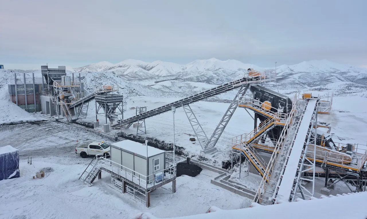 Une solution sur mesure de MEKA pour une exploitation aurifère : des équipements de concassage et de criblage capables de fonctionner à -40 °C