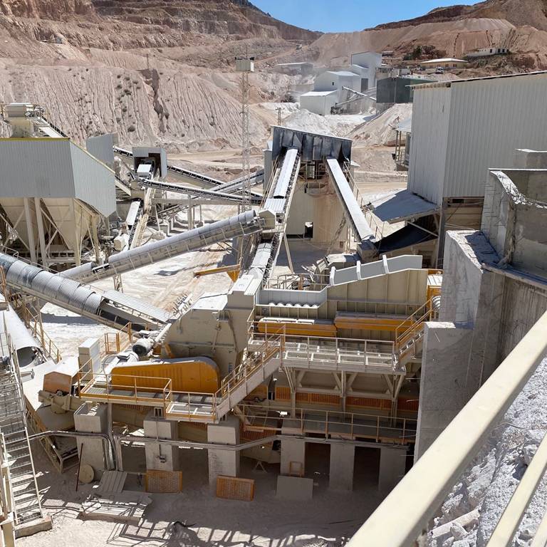 CANTOMA aumenta la capacidad y la calidad de la producción de áridos con una planta MEKA completa