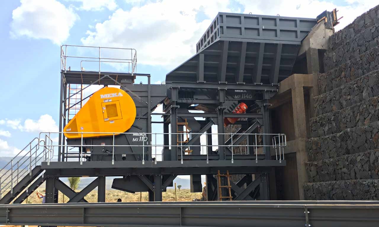 Easy feed capacity adjustment with frequency converter