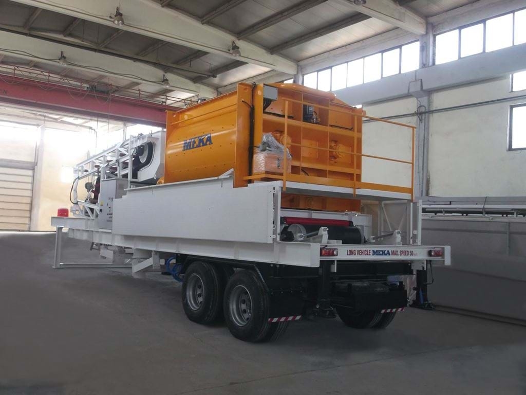 Mobile Twin Shaft Concrete Mixers