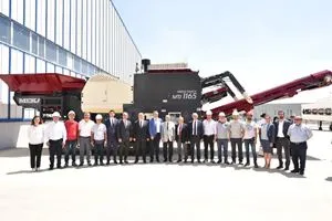 عمدة أنقرة يزور مصنع MEKA
