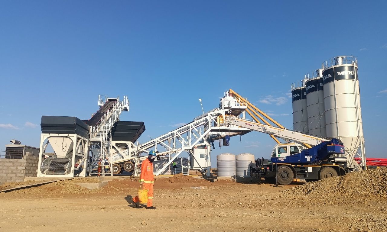 Planta de Concreto Móvil MEKA M100 en el Proyecto de Parque Eólico en Sudáfrica